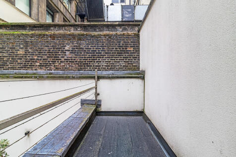 Lincolns_Inn_Fiel...