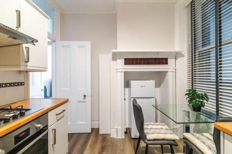 Charing Cross Man...