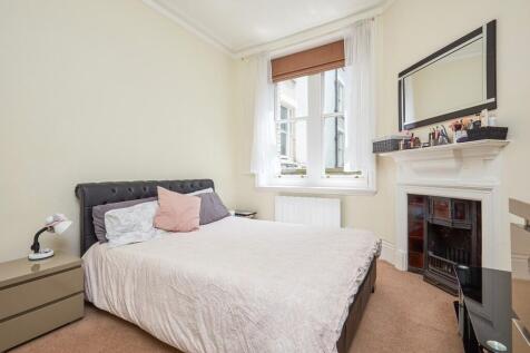 Burleigh Mansions...