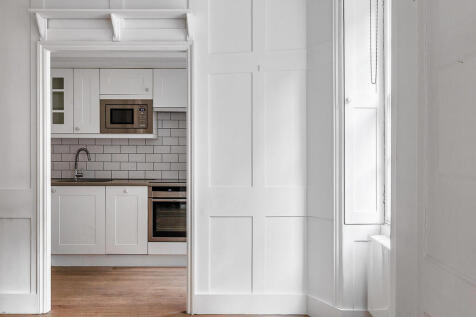 Litchfield_Street...