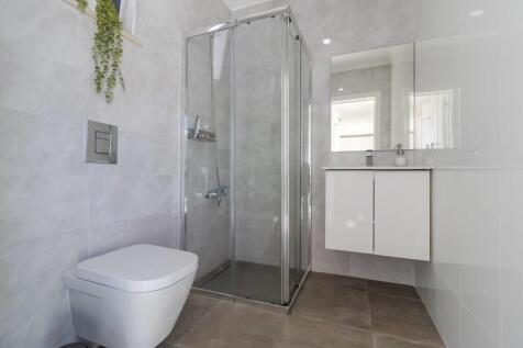 Bathroon 