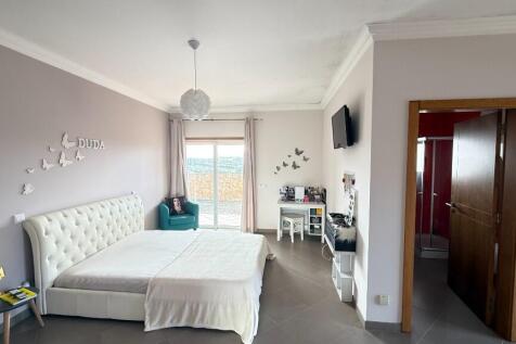 En-suite Bedroom