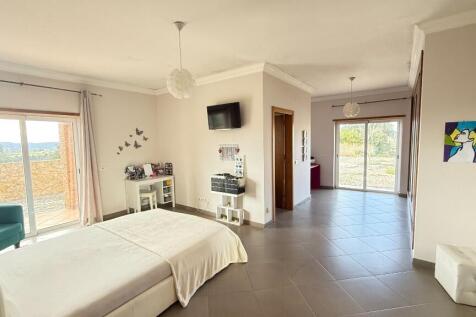 En-suite Bedroom