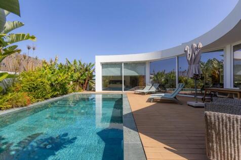 Pool area
