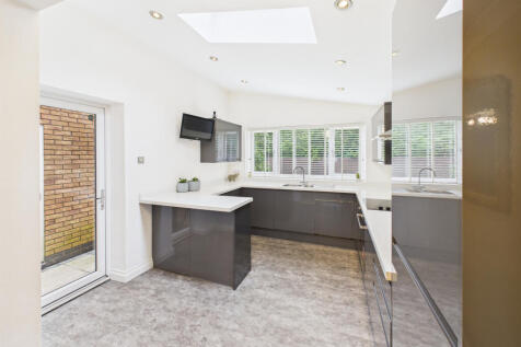 kitchen wide