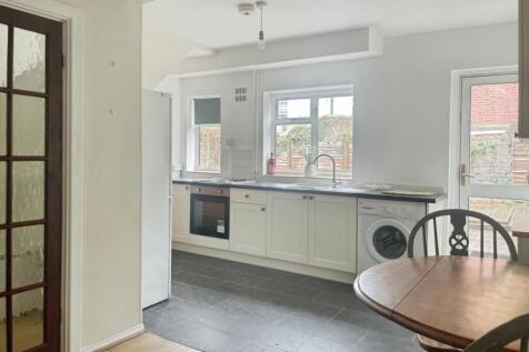 Kitchen / Lounge