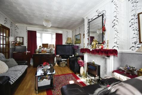 Through Lounge/Dining Room