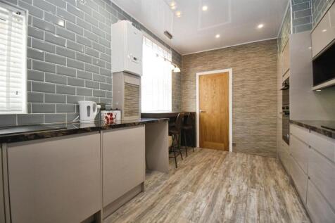 Fitted Kitchen