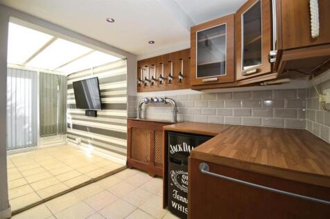 Utility Area/Bar
