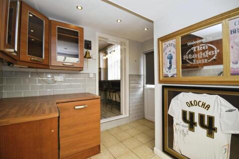Utility Area/Bar