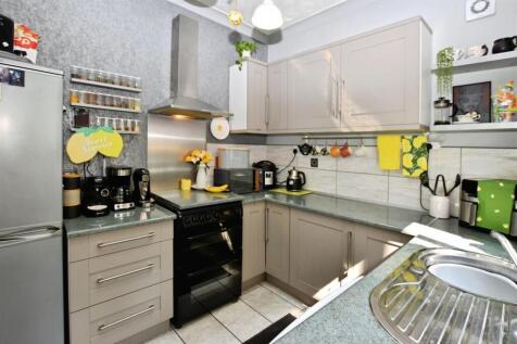 8ac0ec0e-kitchen.JPG