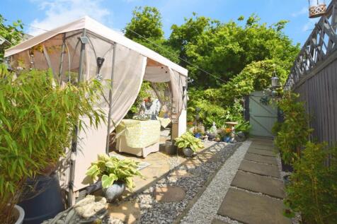 461db887-garden 20a.JPG