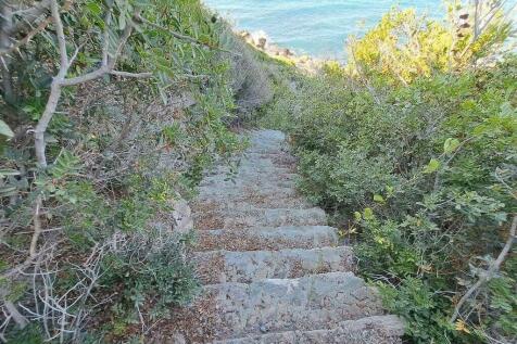 Steps to beach