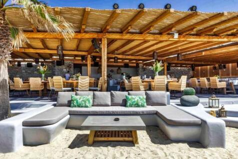 Organic restaurant