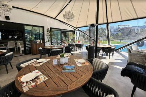 Califoria Restaurant