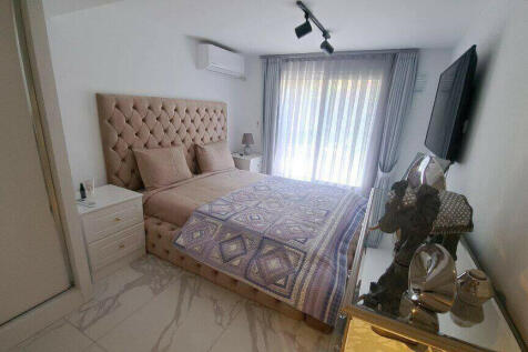 bedroom - ground