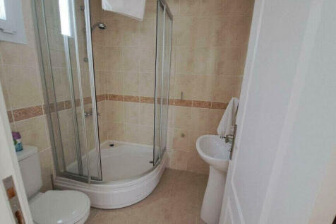 downstairs ensuite