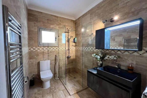 luxury bathrooms