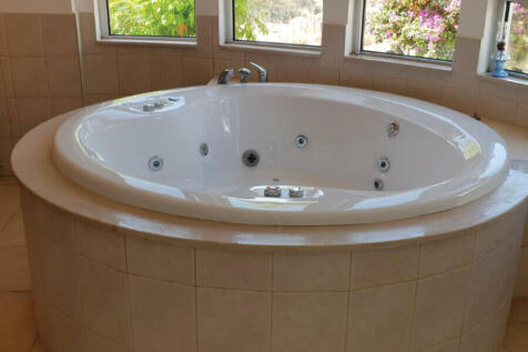jacuzzi