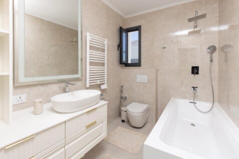 upstairs bathroom