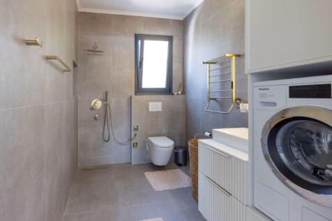 downstairs bathroom