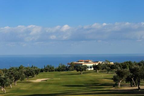 Golf course 3 min