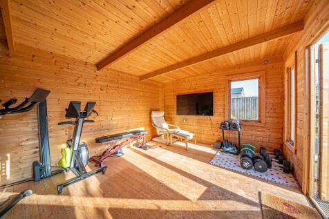 Outdoor Gym/Office