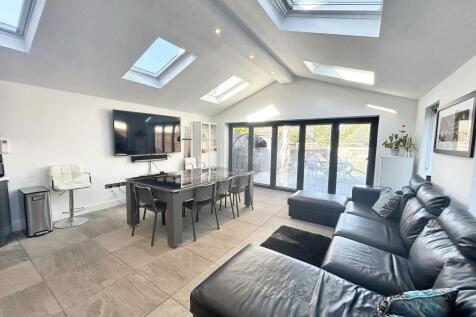 KITCHEN/LIVING/DINING ROOM