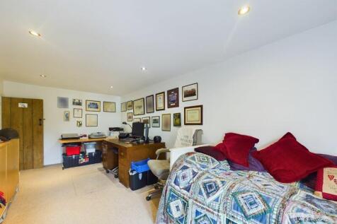 Bedroom 3/Office