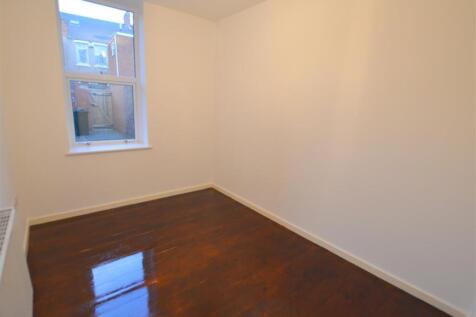 144 Richardson Street Bedroom 2.jpg
