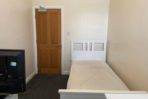 Room 4 20 Lancaster 5.jpeg