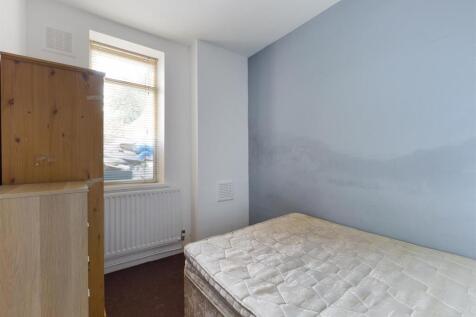CAM00148P1-PR0131-STILL02.jpg