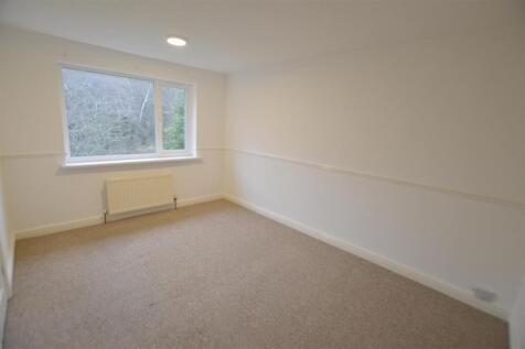 33 Barmouth Close Bedroom 1.JPG