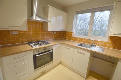 33 Barmouth Close Kitchen.JPG