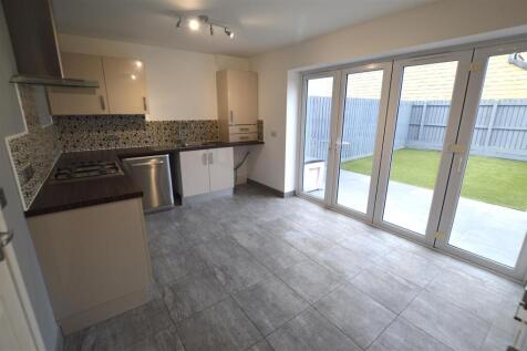 14 Hexham Gardens Kitchen.JPG