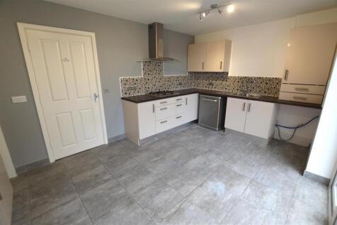14 Hexham Gardens Kitchen (3).JPG