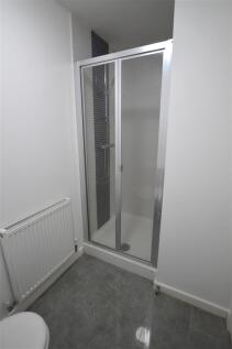 14 Hexham Gardens En-Suite (2).JPG