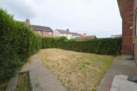 40 Ravenshill Road Garden.jpg