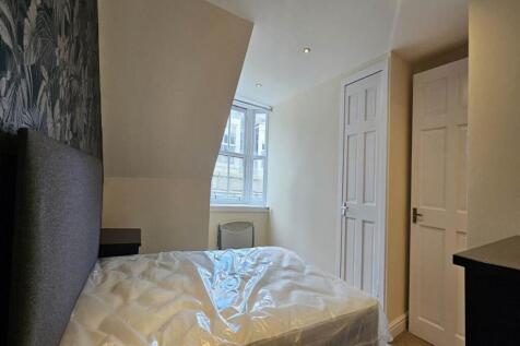 bedroom again