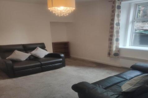 24 RB Place living 2