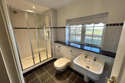 Bedroom Two Ensuite