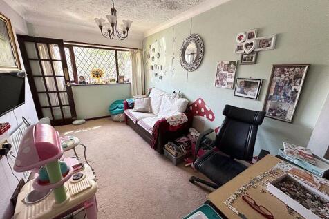 Reception/ Bedroom 4