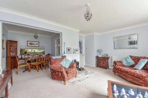 Sitting/Dining Room