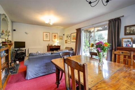 Living/Dining Areas