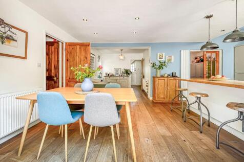 Breakfast Room