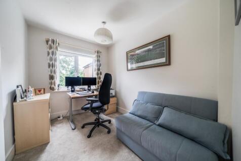 Bedroom/Study