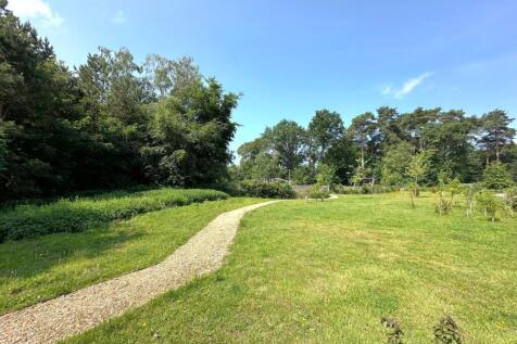 Communal Grounds