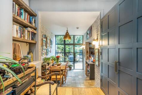 Property Image 4