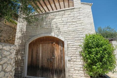 Property Image 39