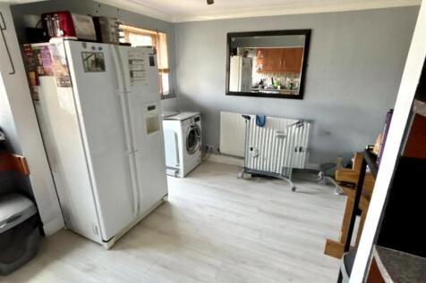 Open Plan Kitchen and Dining Room